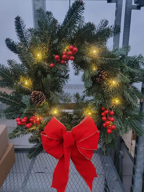 Lit Wreath